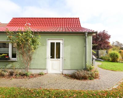 Ferienbungalow "Marin" mit kleinem Garten und Terrasse